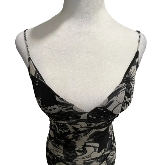 GARAGE. Sz XS. Gray/Black Spaghetti Strap form fitting dress. - Picture 4 of 13